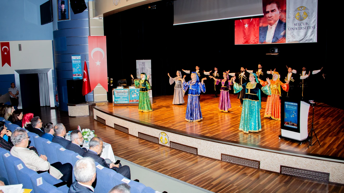 Uluslararası Doğal ve Sentetik Materyallerin Biyomedikal Uygulamaları Kongresi yapıldı